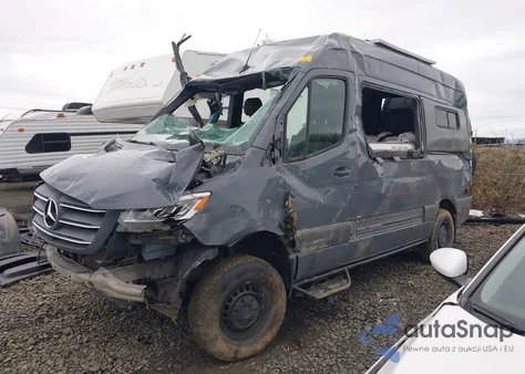 2020 Mercedes-Benz Sprinter 2500 Standard Roof V6 z USA, uszkodzony, nr VIN W1W4EBVY6LT024078